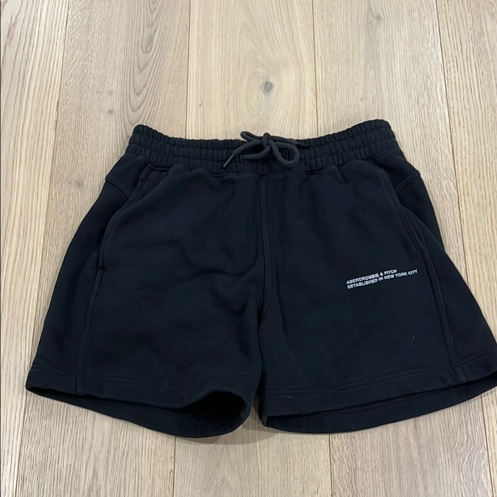 Abercrombie Men’s Relaxed Fleece Black Drawstring Shorts Size Small